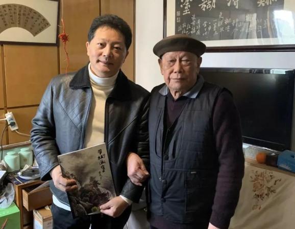 银行宣传也能“抖包袱”?滑稽演员钱程讲述《招财进宝》合作往事