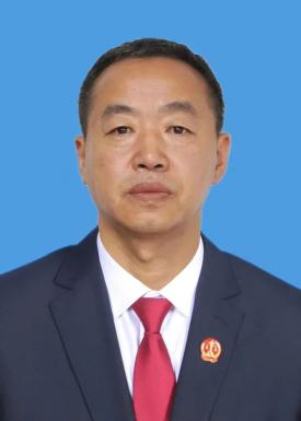 王春波同志简历