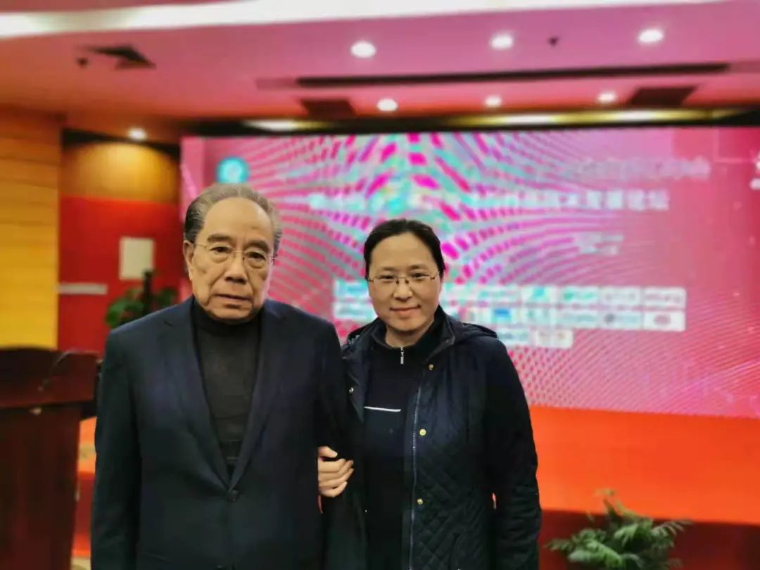 医院传统医学科,重症肌无力科主任,上海市名老中医李庚和工作室负责人