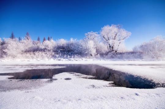 大美加区冬日加格达奇现十里冰雪画廊