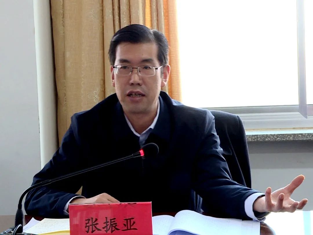 张振亚深入县税务局调研指导工作