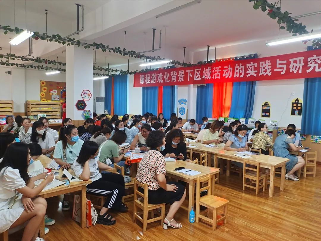 五星故事丨磁县县直机关幼儿园为孩子们的成长加油