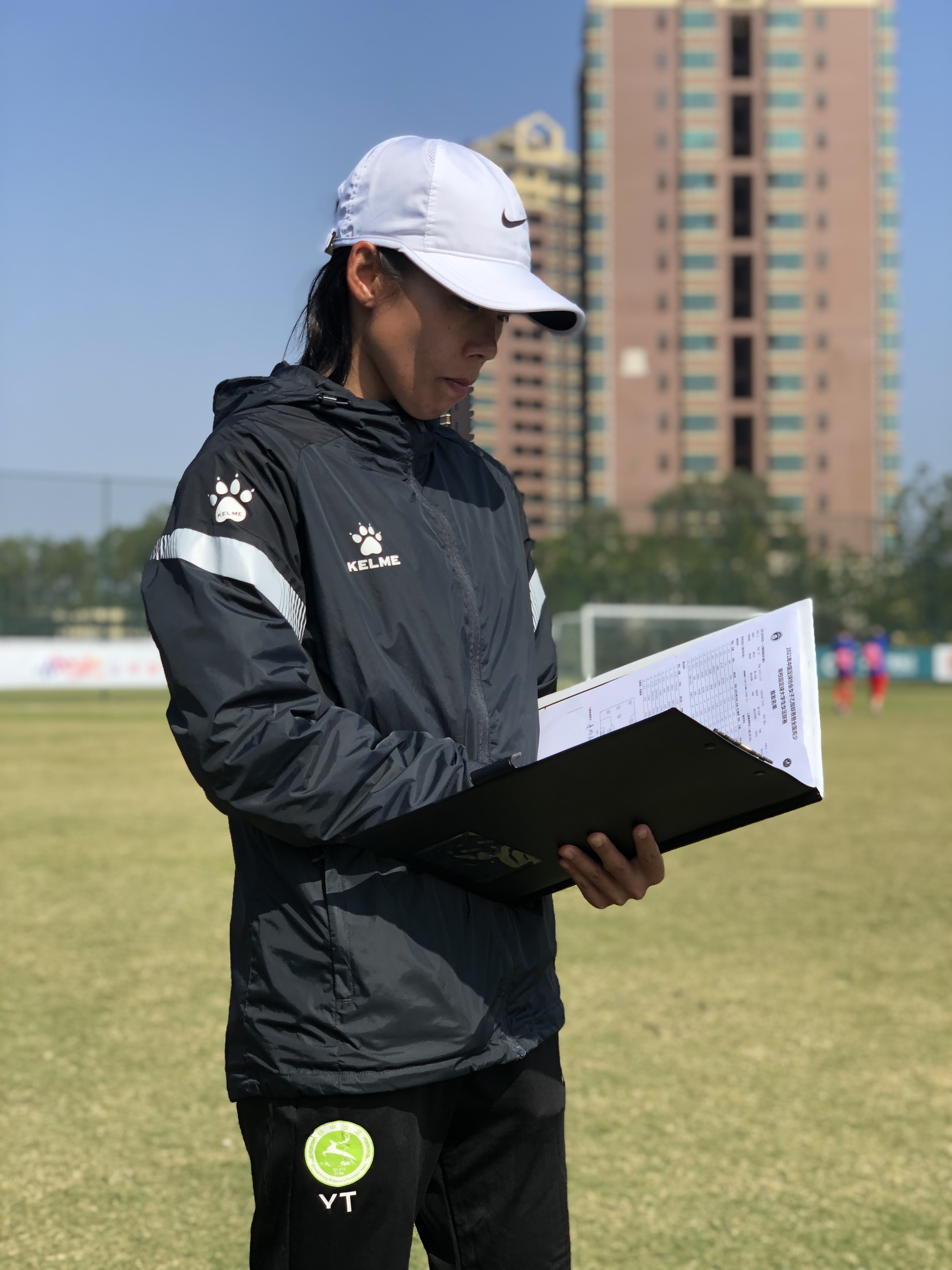 只要做好部署可以争到中甲的资格海南琼中女足主教练陈婉婷在冲甲赛前