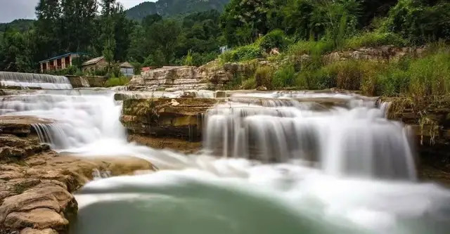 組圖:任建國地址:淄博市淄川區太河鎮峨莊瀑布群除了這些景區,在太河