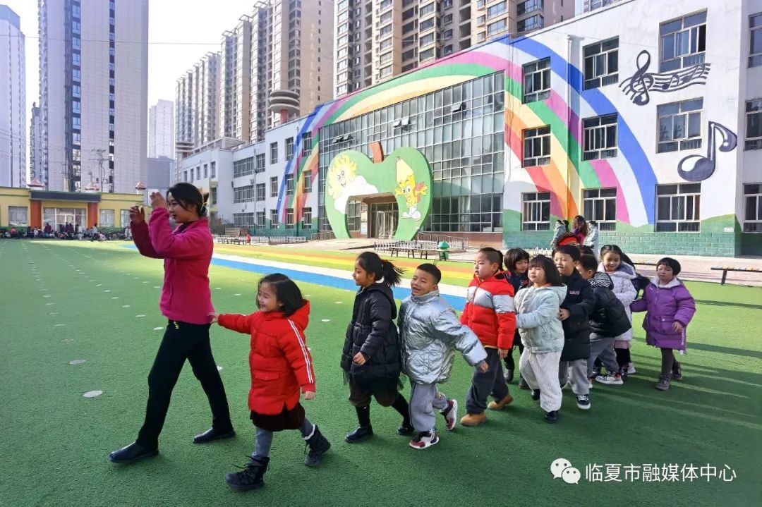 临夏市90后幼教魅力风采展做魅力幼师行美丽幼教