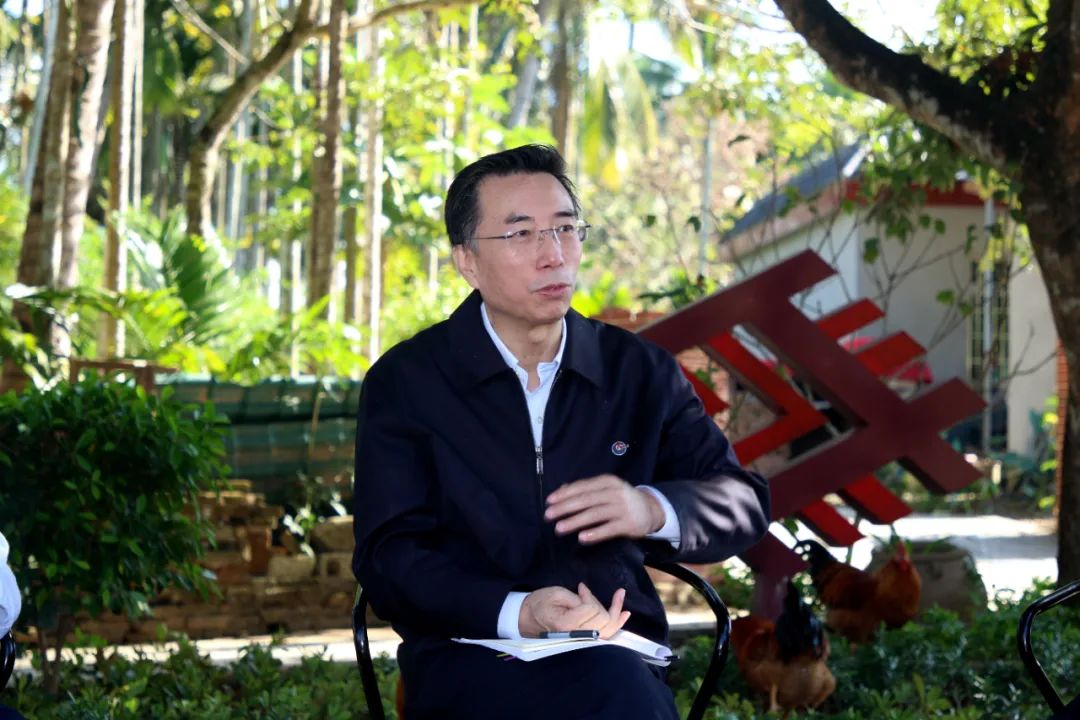 汪东进赴中国海油定点帮扶地海南保亭县实地调研助力乡村振兴工作