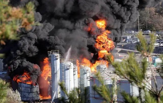南道丽水国家产业园区内当地时间12月13日发生了一起化工厂爆炸事故在