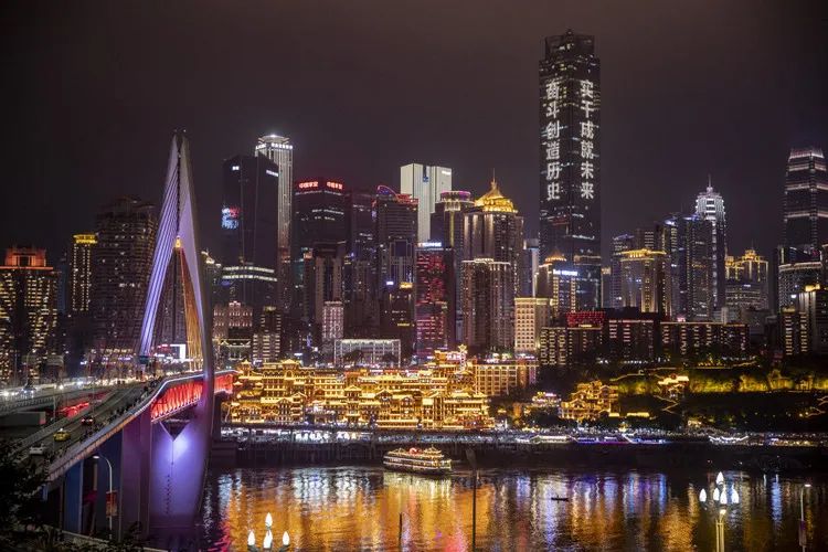 5个万亿级大城市为啥一起赶夜场