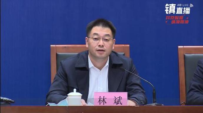 "今天的宁波市疫情防控工作新闻发布会上,镇海区区长林斌表示.