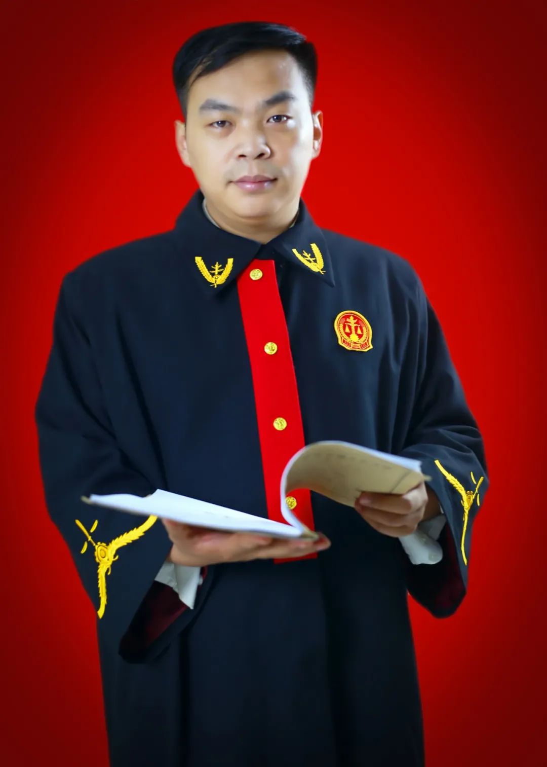 法官风采▏连红举勤学不辍法官的为民情怀