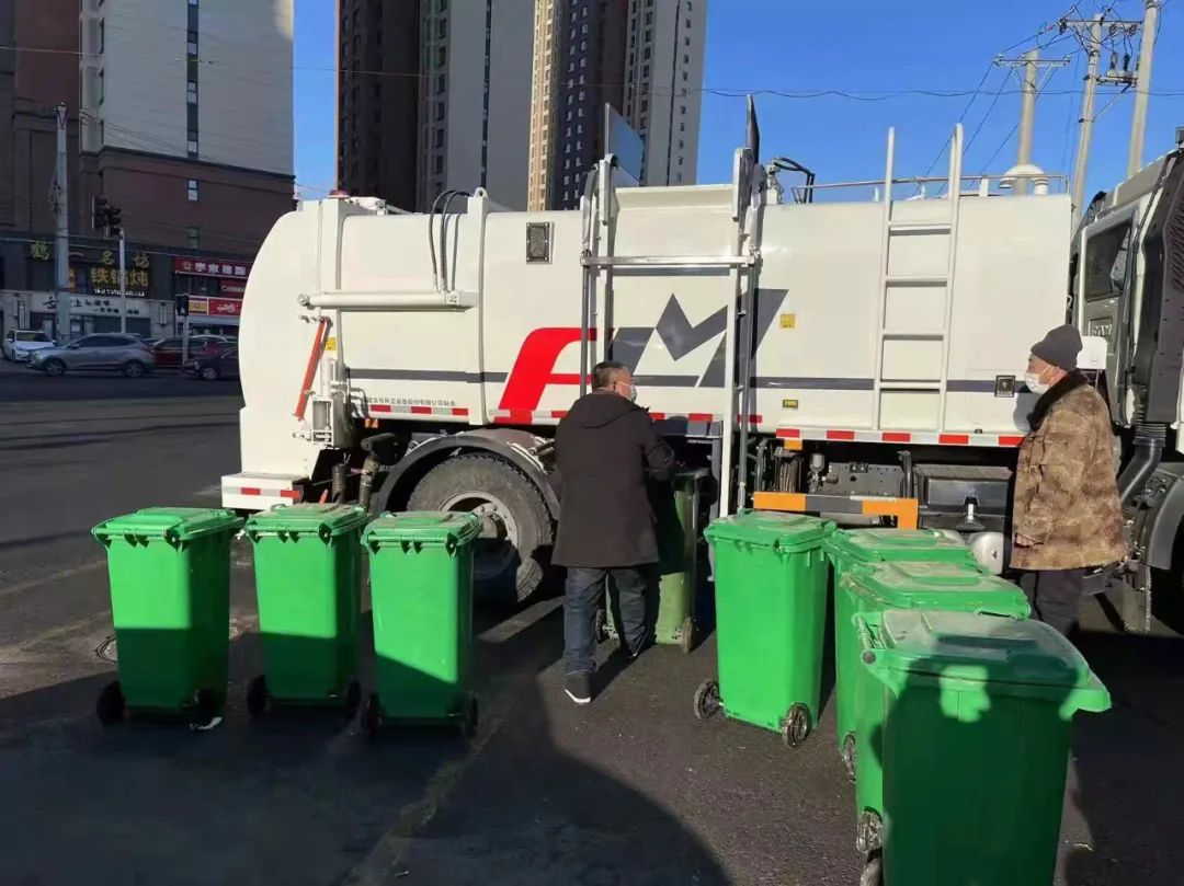 垃圾分类从街区探索中“提炼”经验 哈市结合各地实际实行“一街一案”以精细化管理推进垃圾精准…