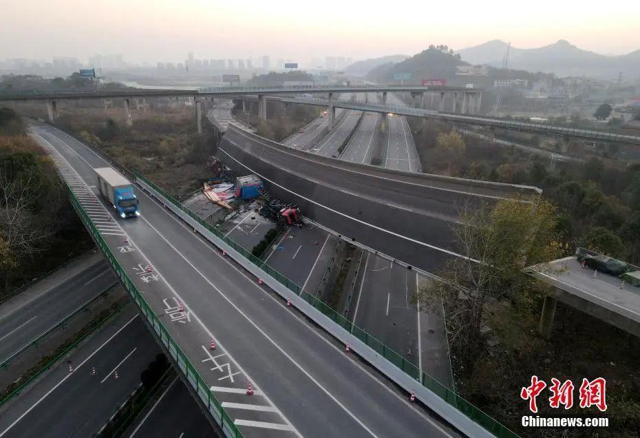 湖北高架橋側翻坍塌除超載偏載問題這一點引人關注