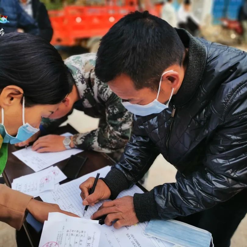 现场直击 | 今天16万余名勐腊选民,投出神圣一票