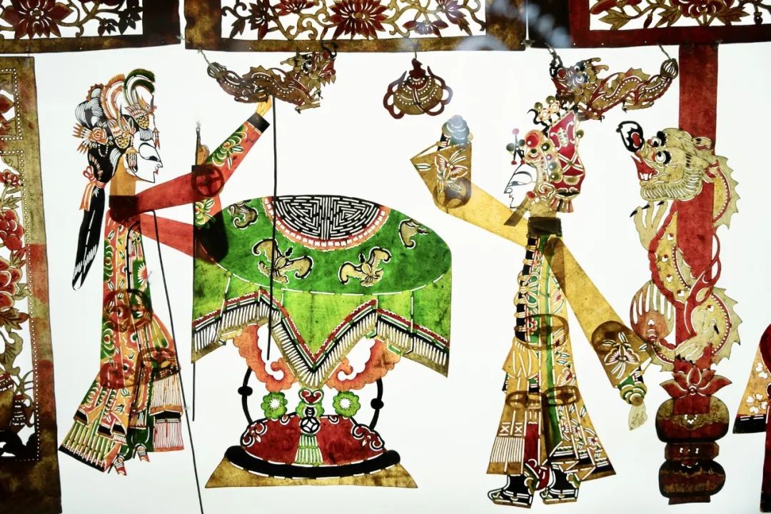除此之外,现场还可以看到让人眼前一亮的皮影戏偶感的摩方吉祥物蝴蝶
