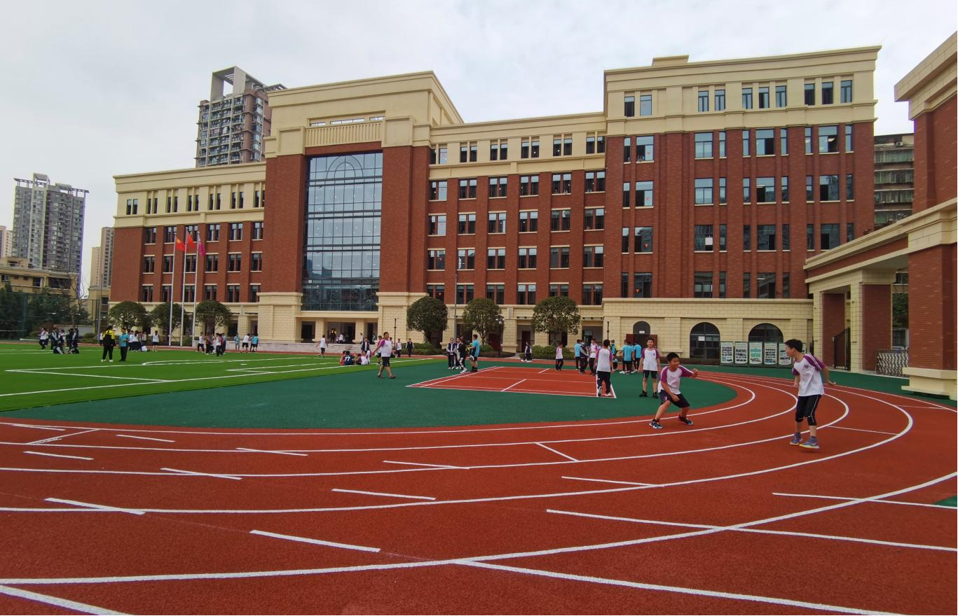 建成后的重庆市第六十八中学校