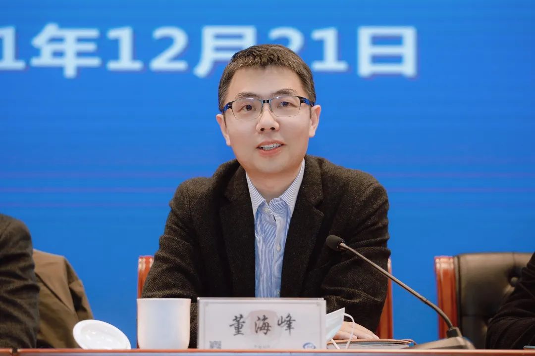 市司法局党委委员,副局长董海峰在讲话中指出,出庭应诉既是行政机关