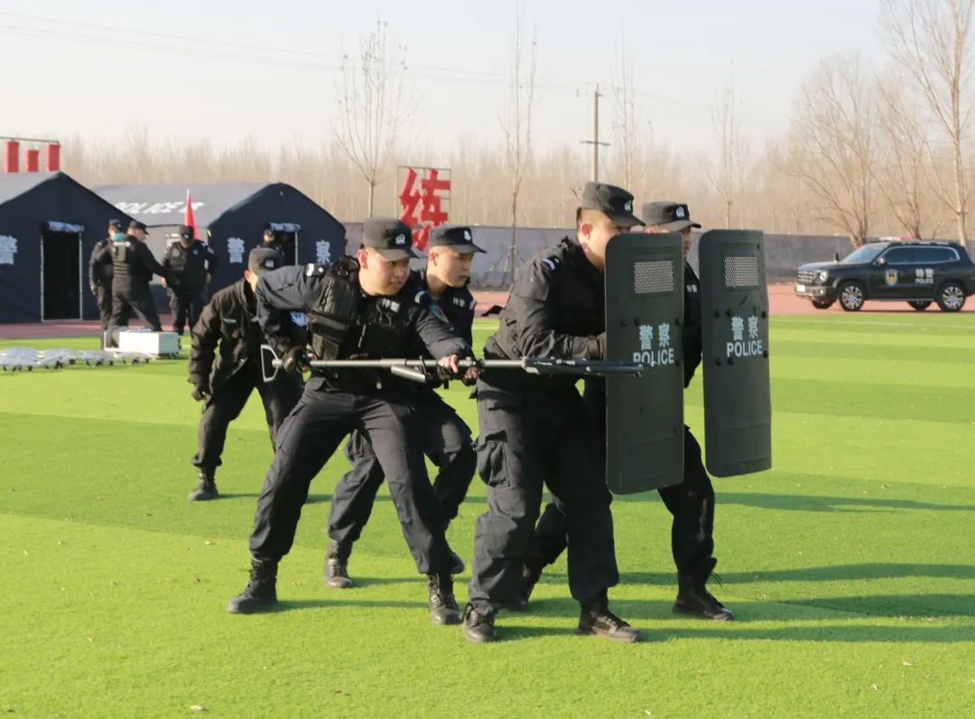 秦台点兵全市公安特巡警实战拉动演练纪实