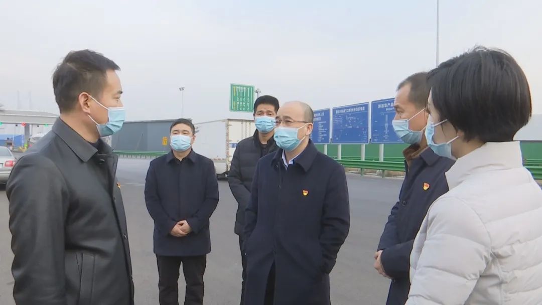 刘亨督查禹门口黄河大桥疫情防控和黄河龙门段倾倒废渣问题整改情况