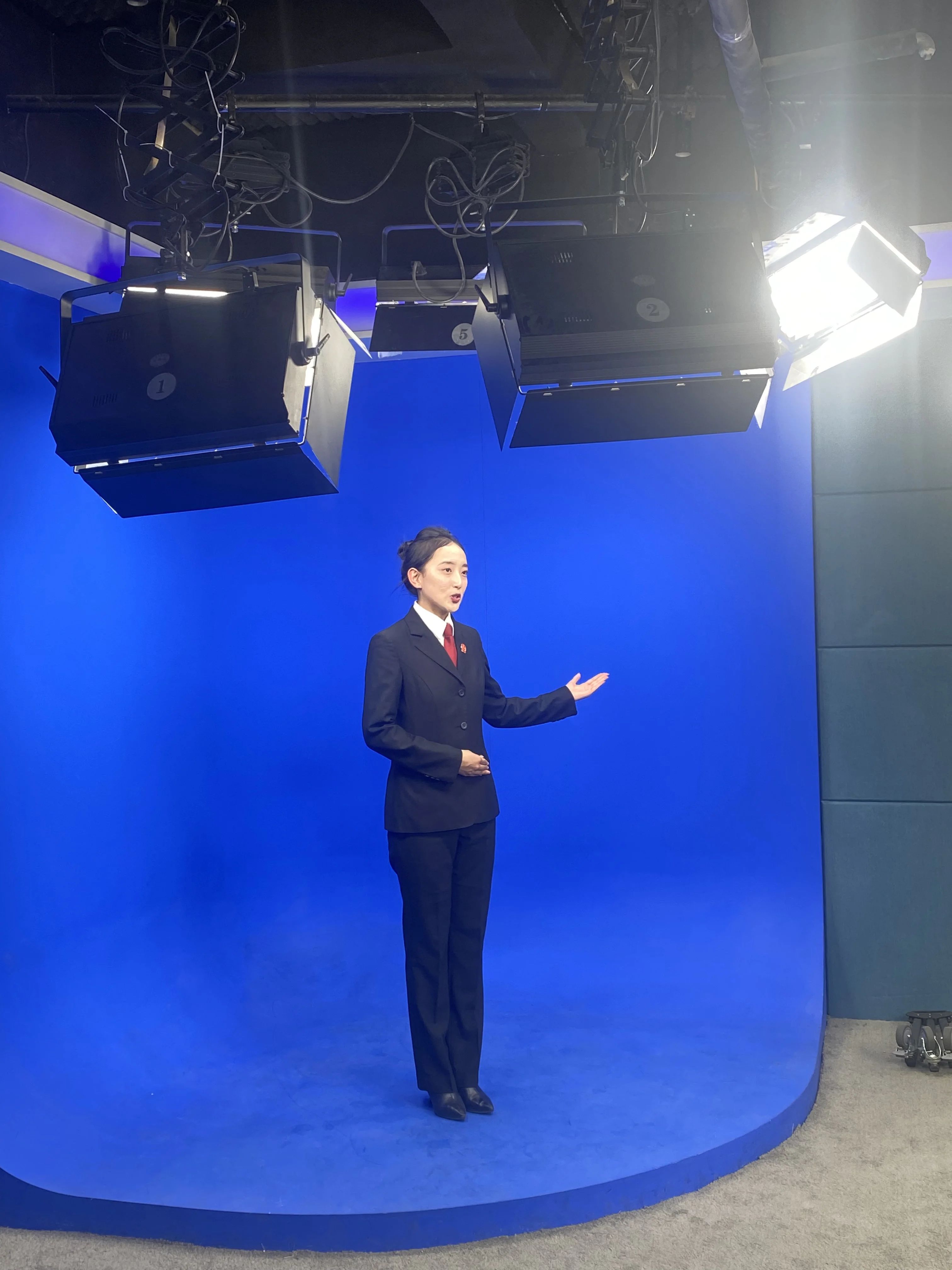 班玛吉率团赴宁对接生态司法工作事宜