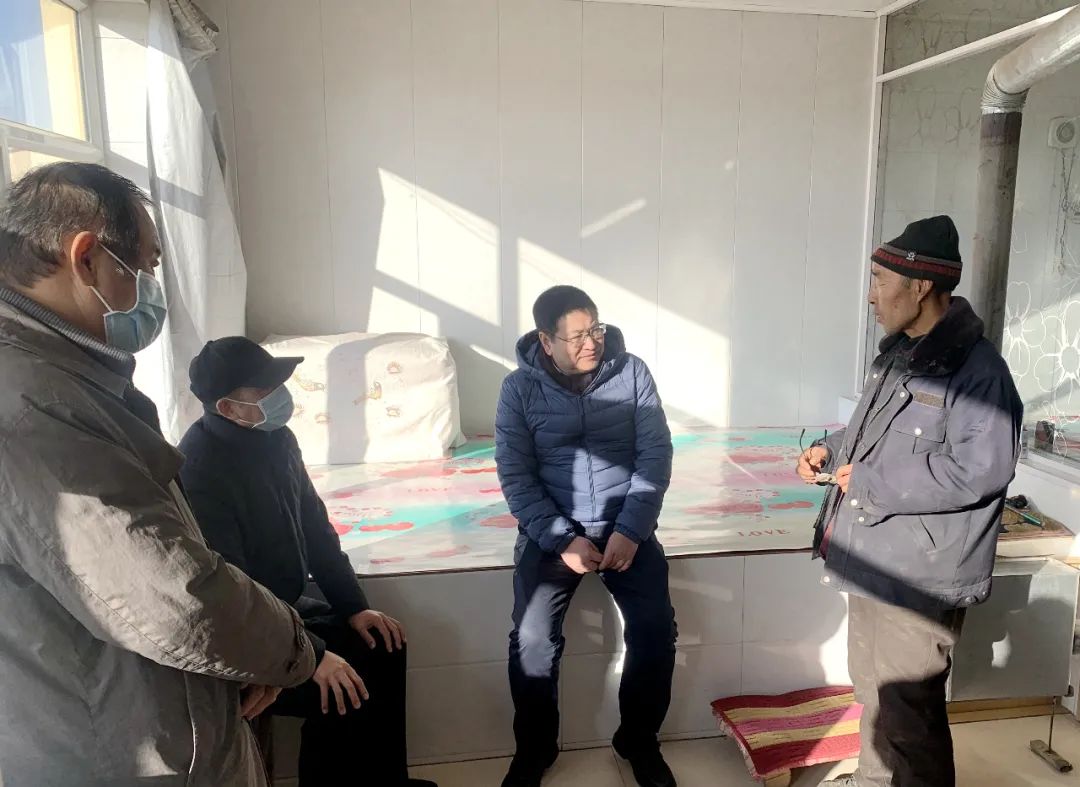 中国铁路呼和浩特局集团有限公司党委书记董事长戴弘来四子王旗调研