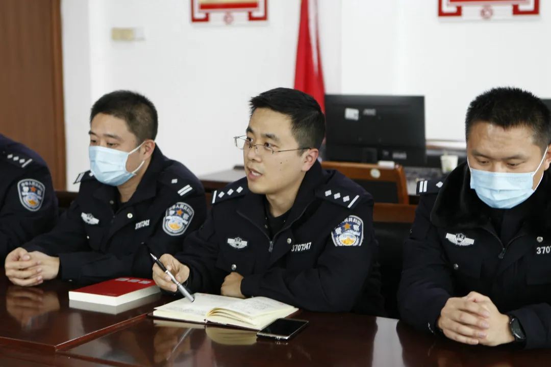 学习提升工程,推动青年干警学习贯彻党的十九届六中全会精神往深里走