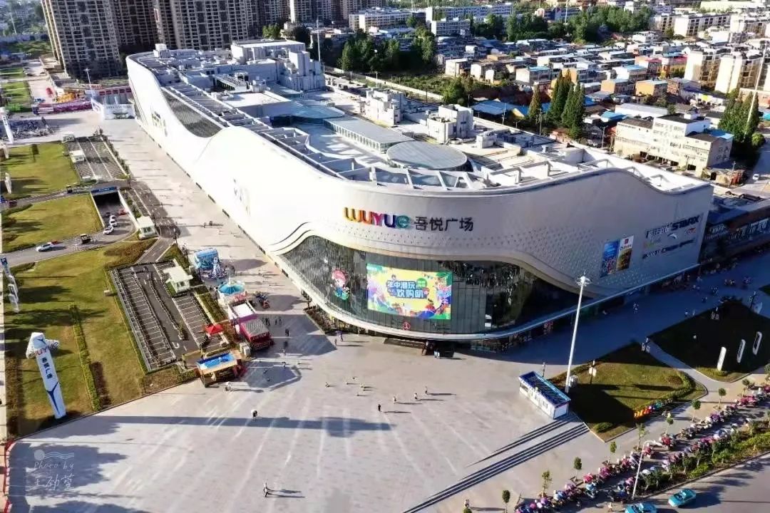 车来车往有时候甚至会恍惚图源丨东方海麟图源丨老张同学哪一盏灯是你