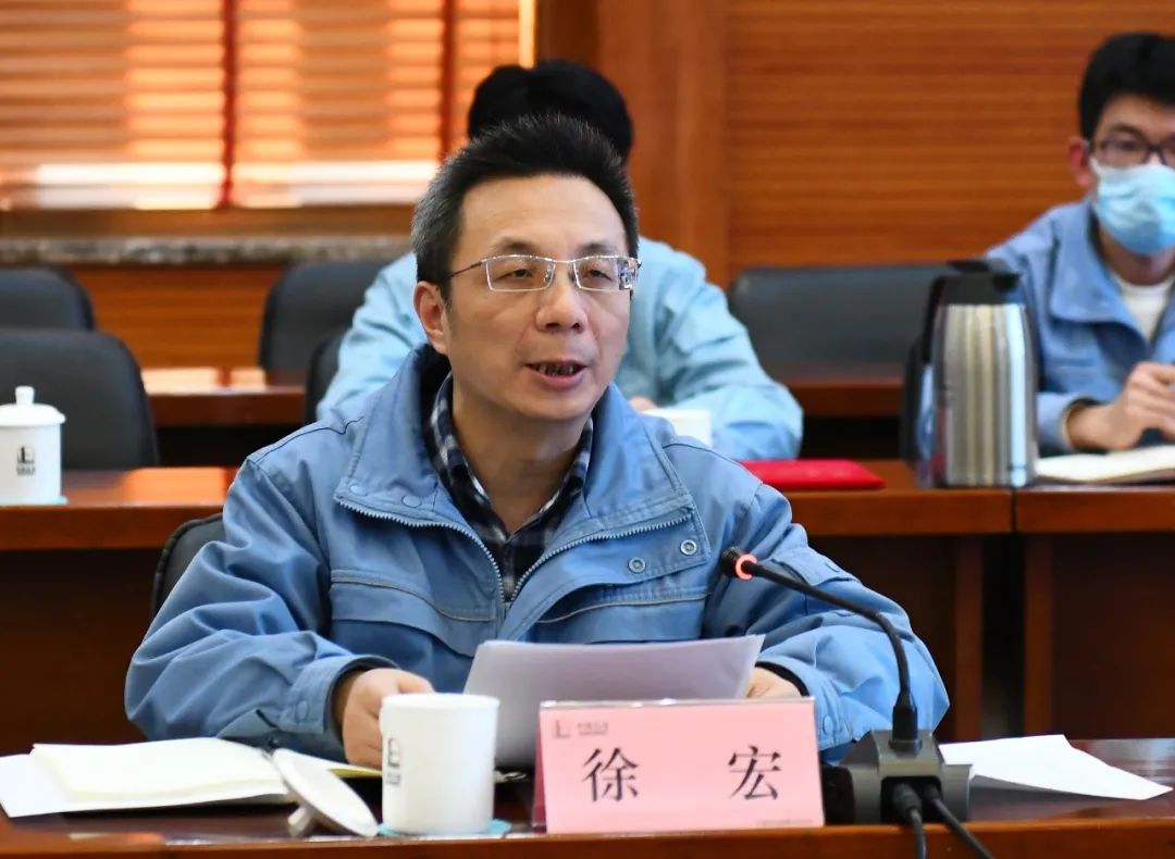 徐宏表示,人力资源是企业发展的"第一资源",企业的竞争很大程度上是