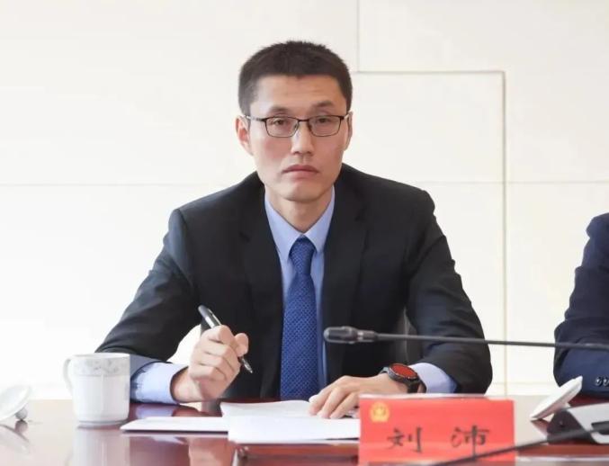 公安海陵分局主要负责人——曹祥兴化市公安局主要负责人——明冠泰兴