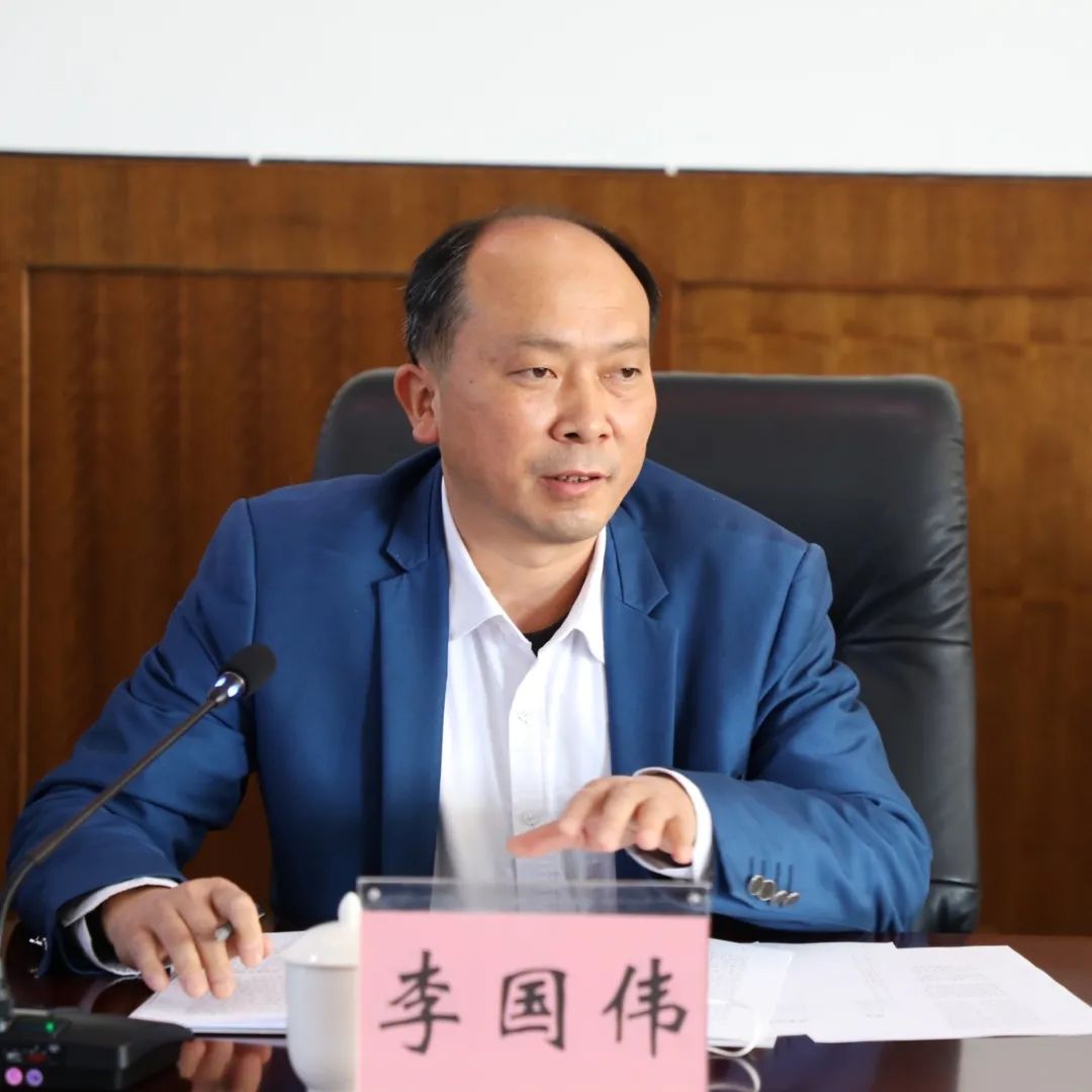 检察长杨永华通报2021年全省法院工作情况云南省高级人民法院党组成员