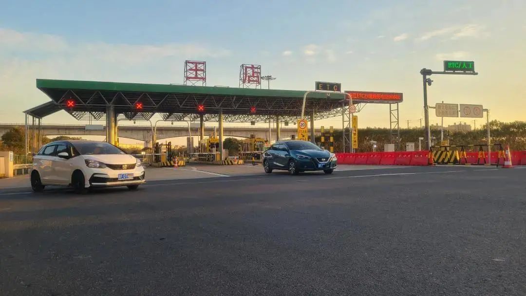 站等路段部分客车差异化收费有关事项的复函》,同意环嘉兴市区高速