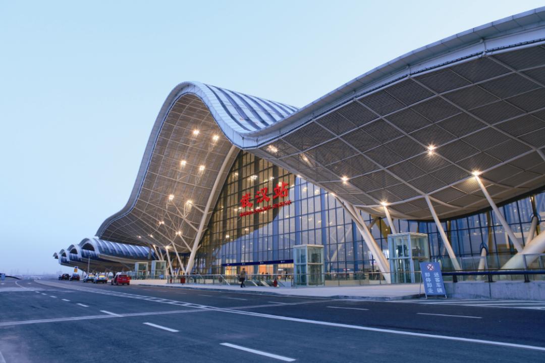 亚洲最大铁路枢纽之一杭州东站东西广场亚洲最大规模运煤专线浩吉铁路