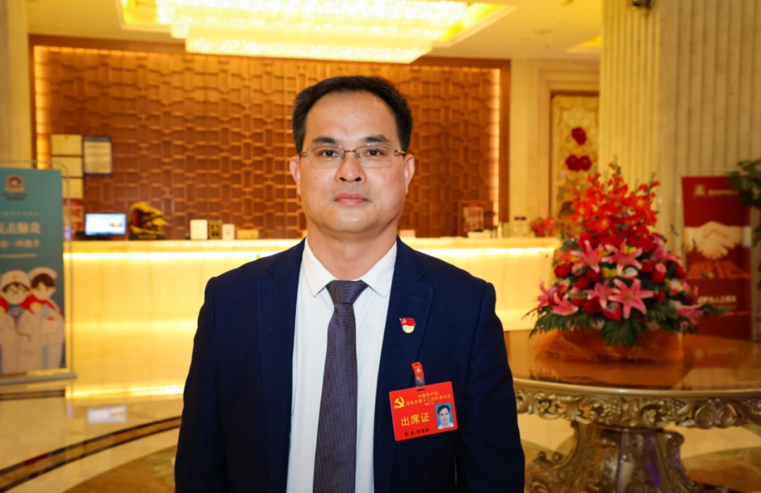 视频听党代表话担当