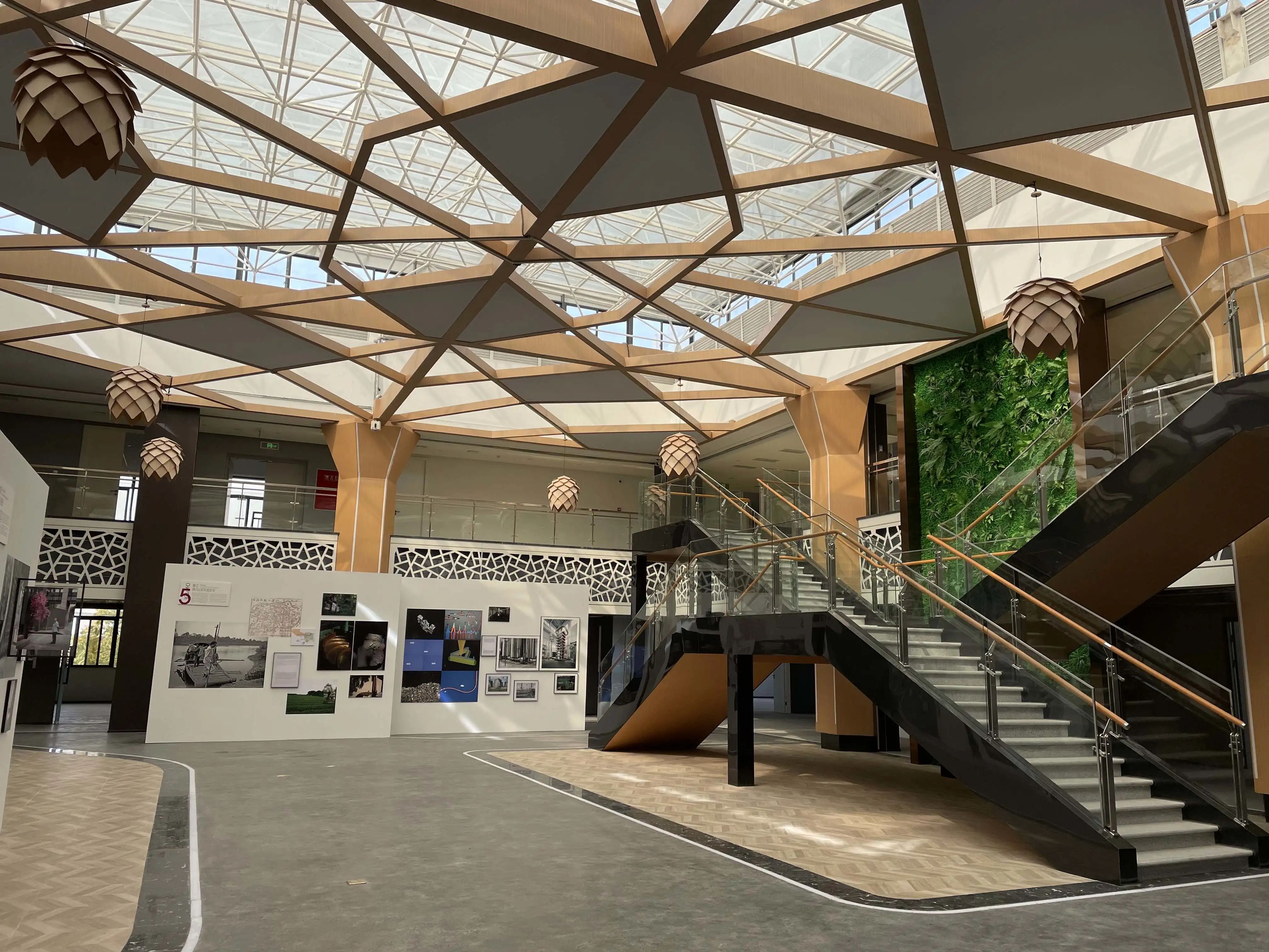 中国风德国范工业风科技感来看成都中德国际会客厅