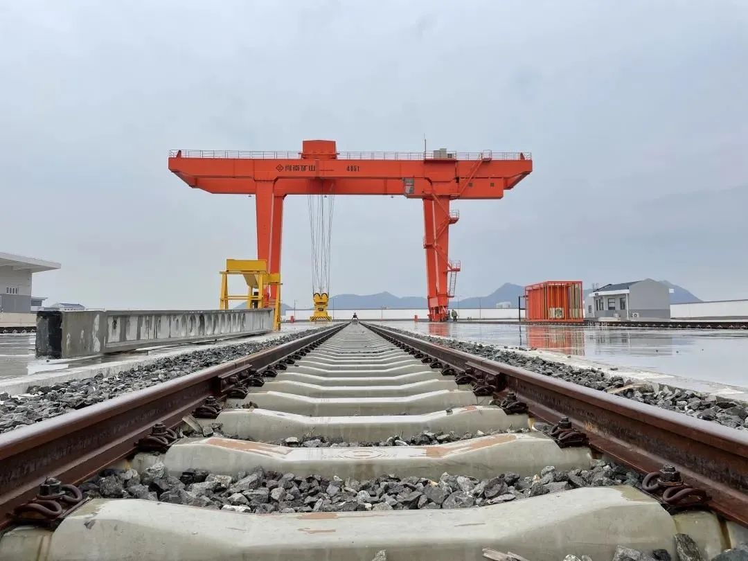 铁路头门港站货场及相关工程通过验收质量评定合格,这标志着金台铁路