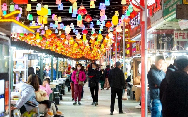 【中国旅游报】特色夜市点亮夜敦煌——第一批国家级夜间文化和旅游消费集聚区系列报道之六