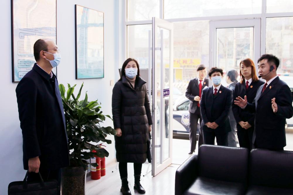 区委常委政法委书记刘冬青一行调研督导西固法院工作