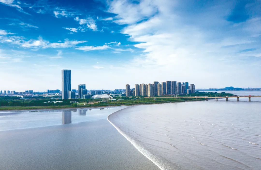 钱塘新区报2022新年献词丨钱塘我能,爱且期待