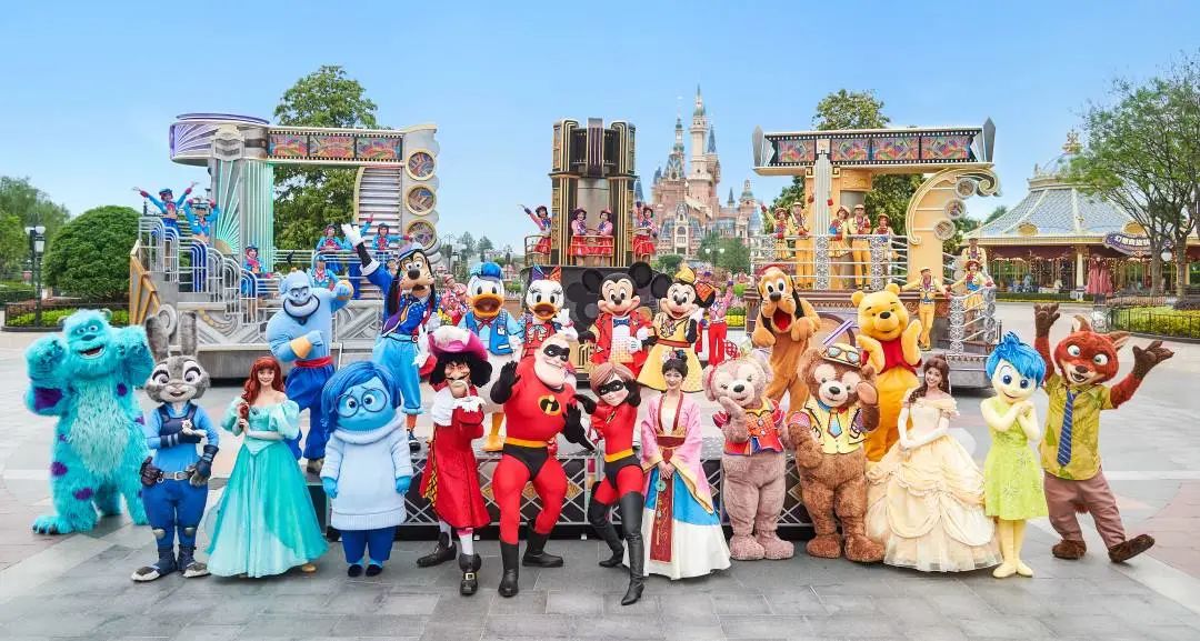 崭新体验点亮新一年的精彩!上海迪士尼度假区特别烟花演出迎接2022