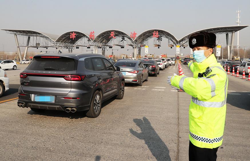 23公里路段易发拥堵,车辆可在津蓟高速公路天津站延长线绕行津宁高速