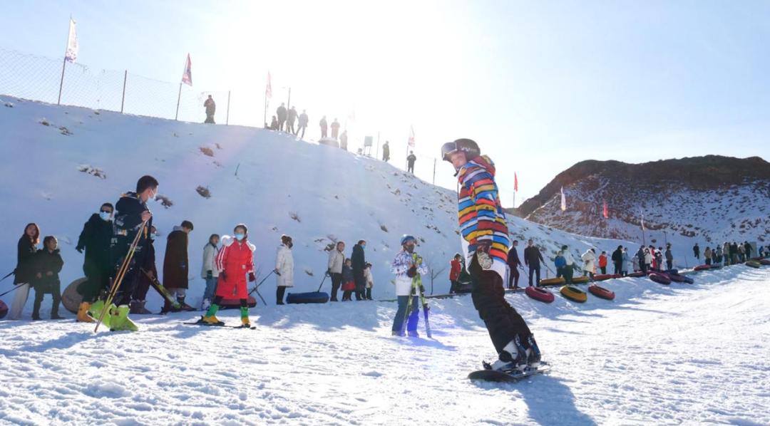 山丹滑雪场图片