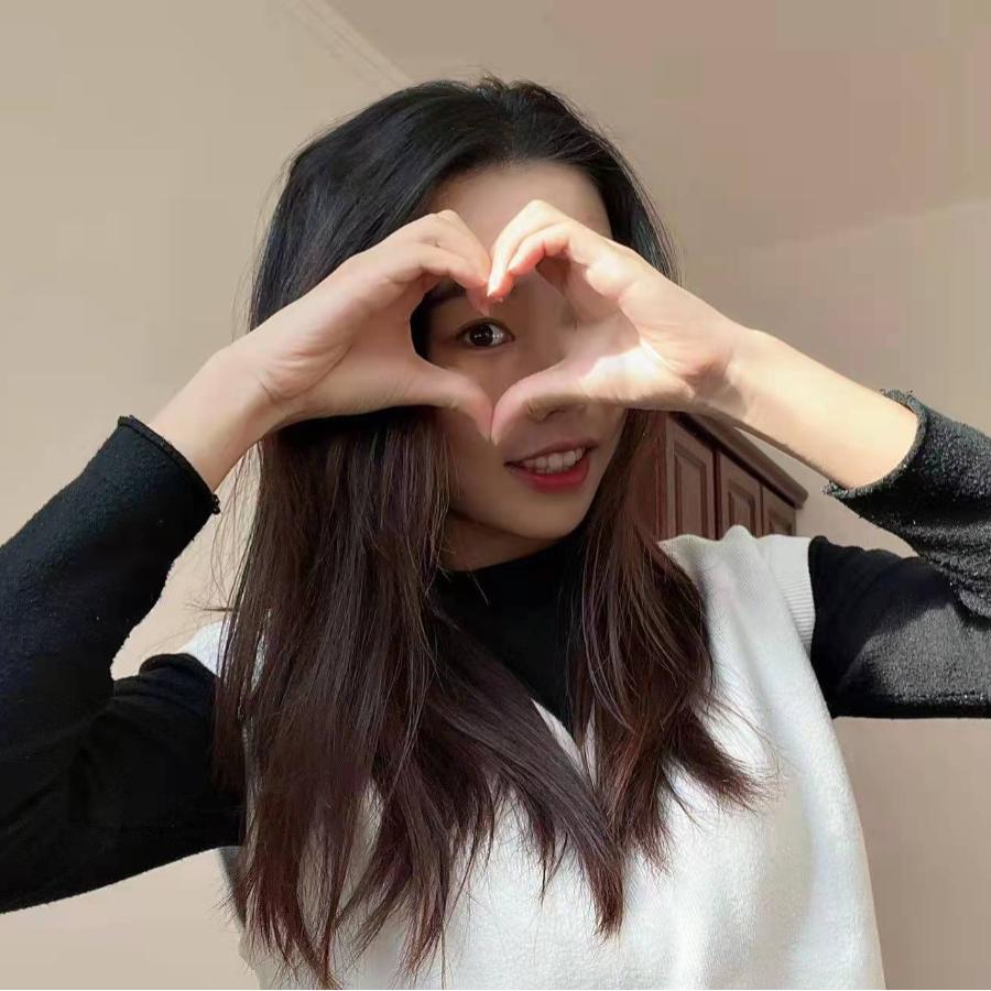 一年都诠释着我们对未来的向往一个暖暖的比心一个甜甜的微笑新的憧憬