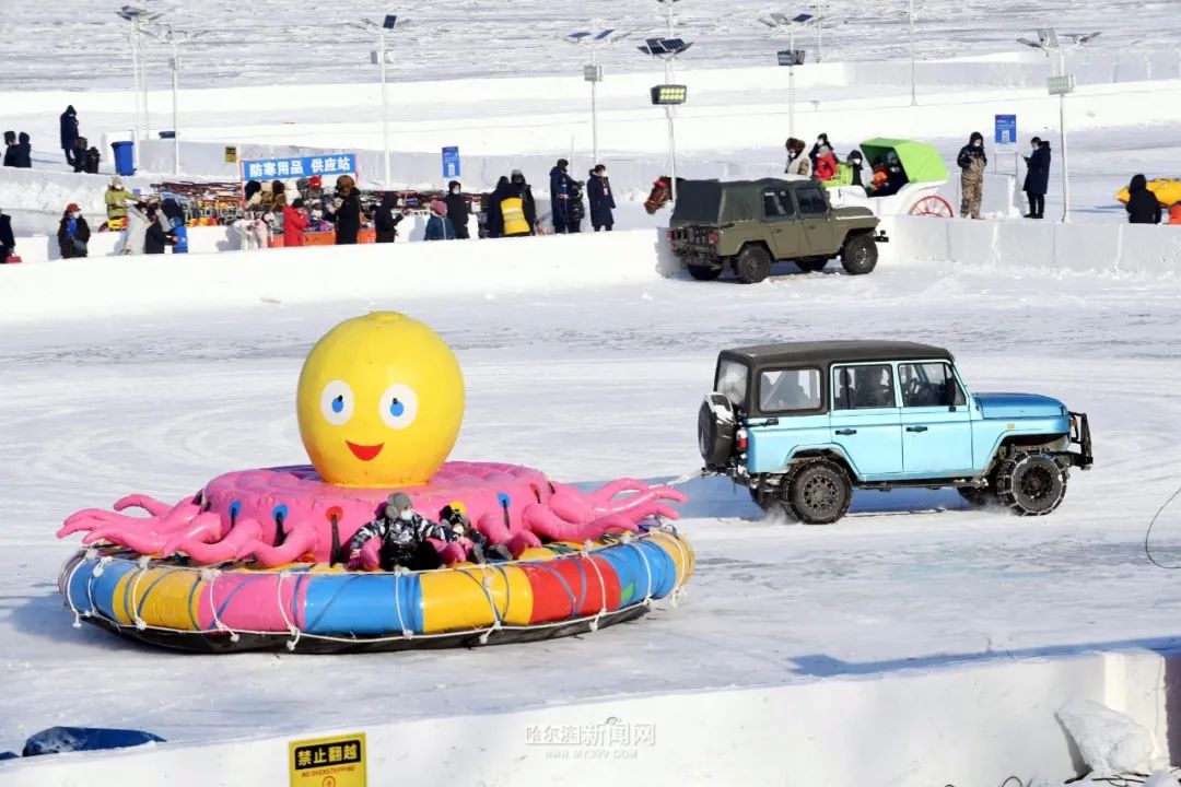 大雪圈,小雪圈,元旦小长假期间,在太阳岛雪博会,冰雪大世界,江畔的