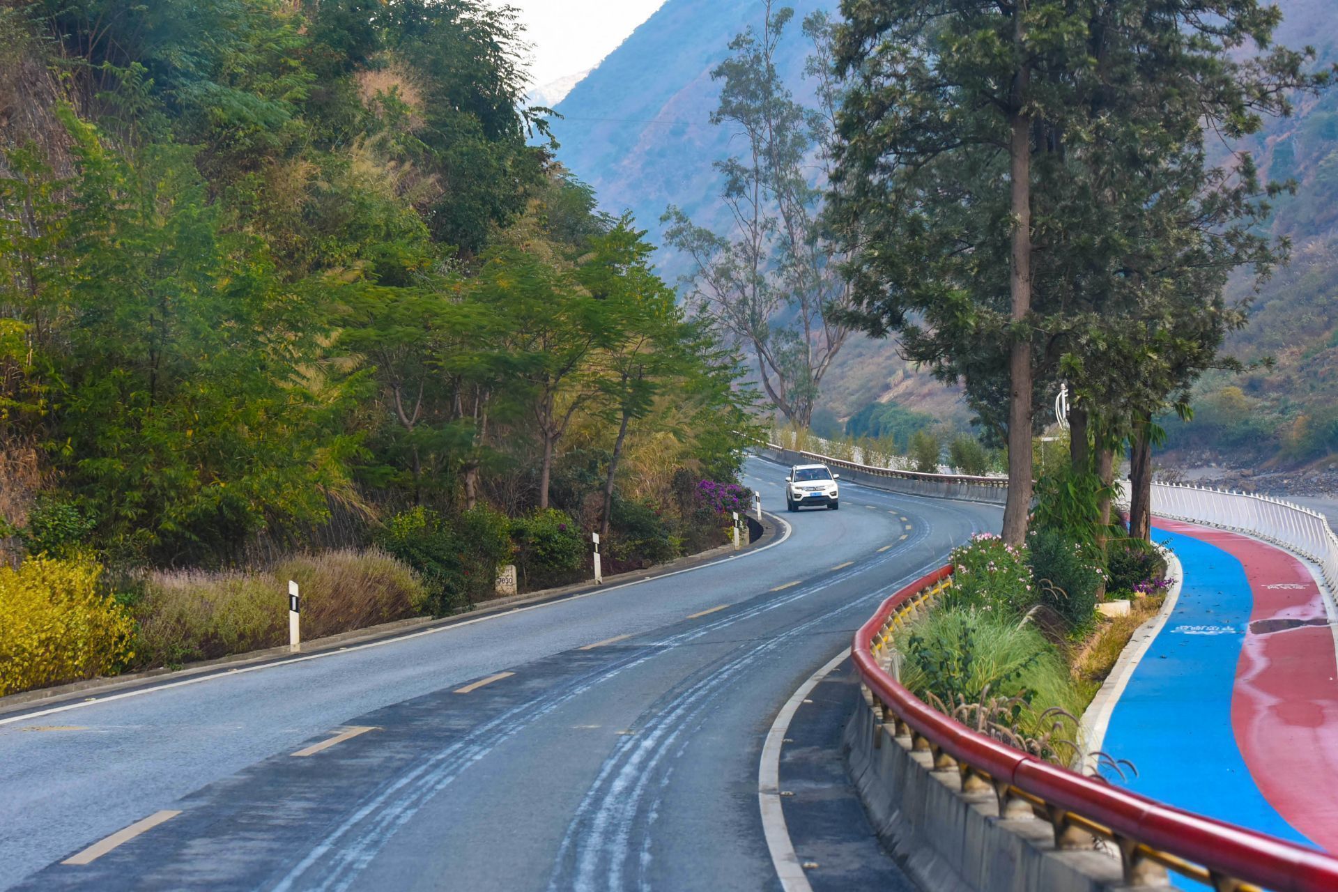 云南怒江最美公路图片图片