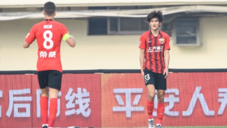 中超新武磊誕生，瞬間高速啟動跑出單刀，門前飛踹完成絕殺
