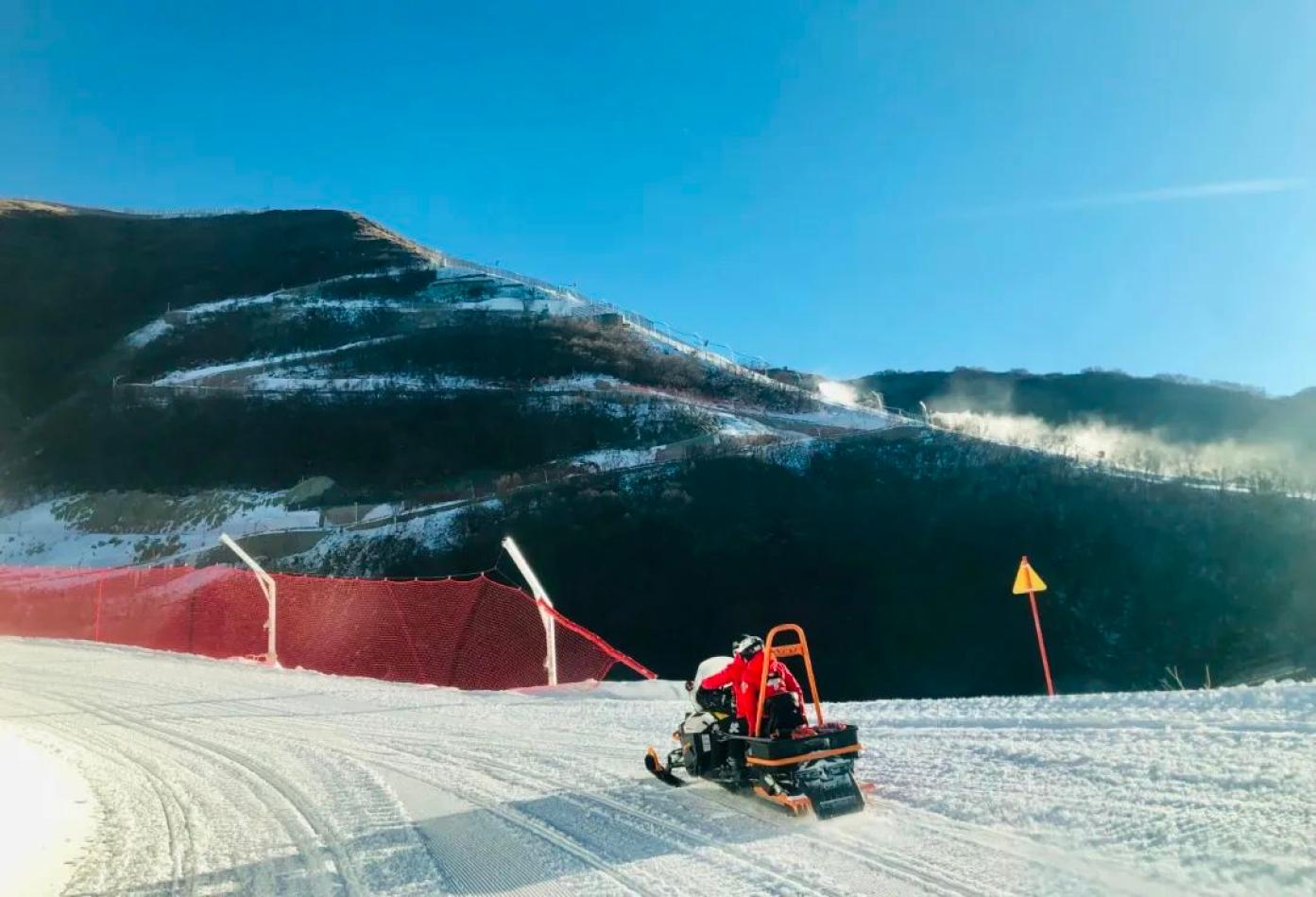 重要媒体看兴安丨阿木尔产业工人走出大山助力冬奥会安全防护网 重要媒体看兴安丨阿木尔产业工人走出大山助力冬奥会安全防护网