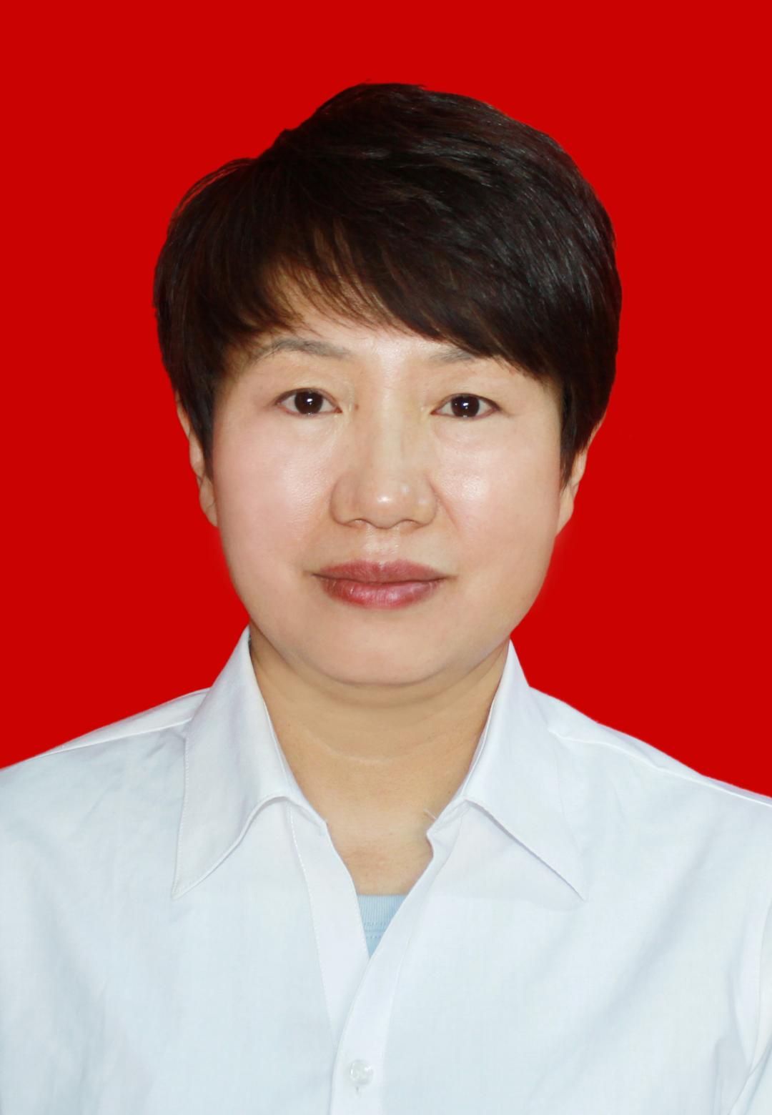 百姓身边的网格员居民口中的知心大姐幸福花园社区丨史玥云