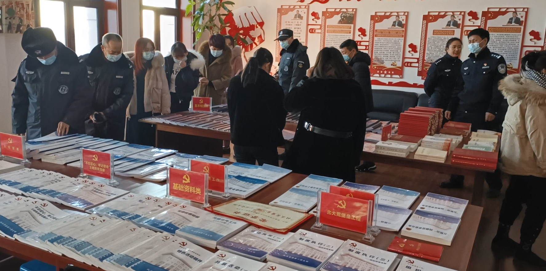 垦区公安局齐齐哈尔分局查哈阳派出所积极开展警营开放日活动