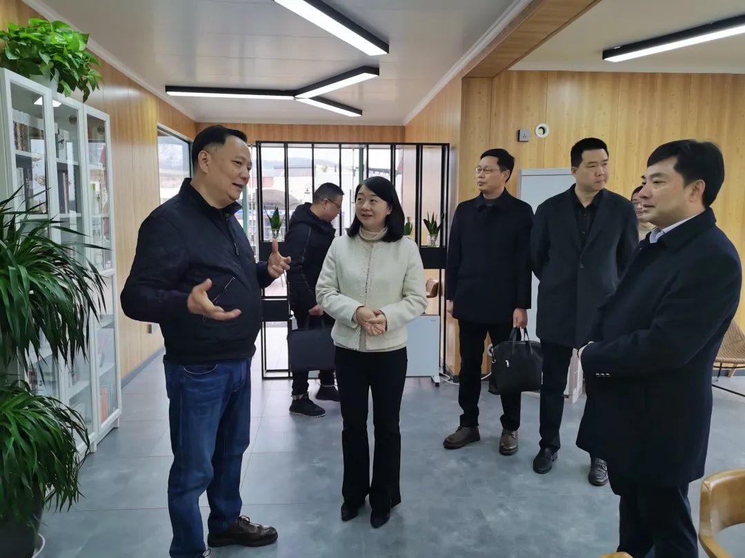 区委常委统战部长陈娜走访调研民营经济发展