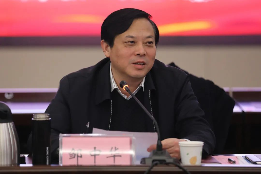 省高院邹中华一行赴鹰潭走访联络人大代表