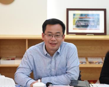 张谦主任就2021年全市法院的工作情况进行了汇报,总结了深圳市两级